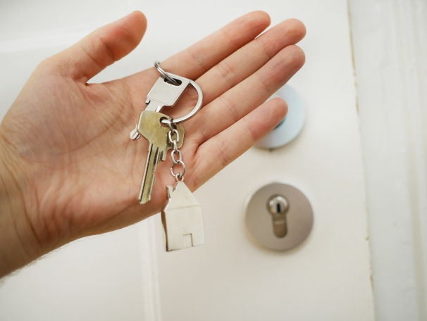 https://LisaBriganti.StopRentingStartOwning.com